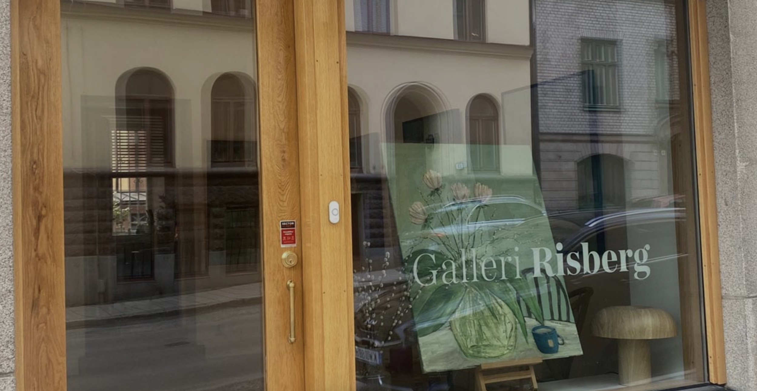 Gallery Top